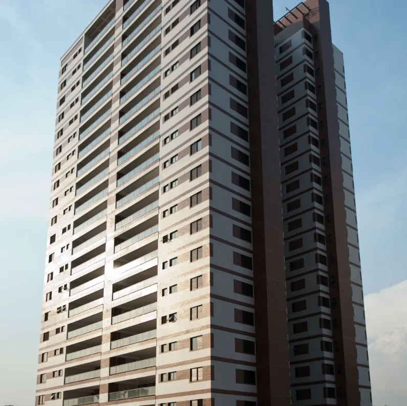 Torre residencial de muitos pavimentos